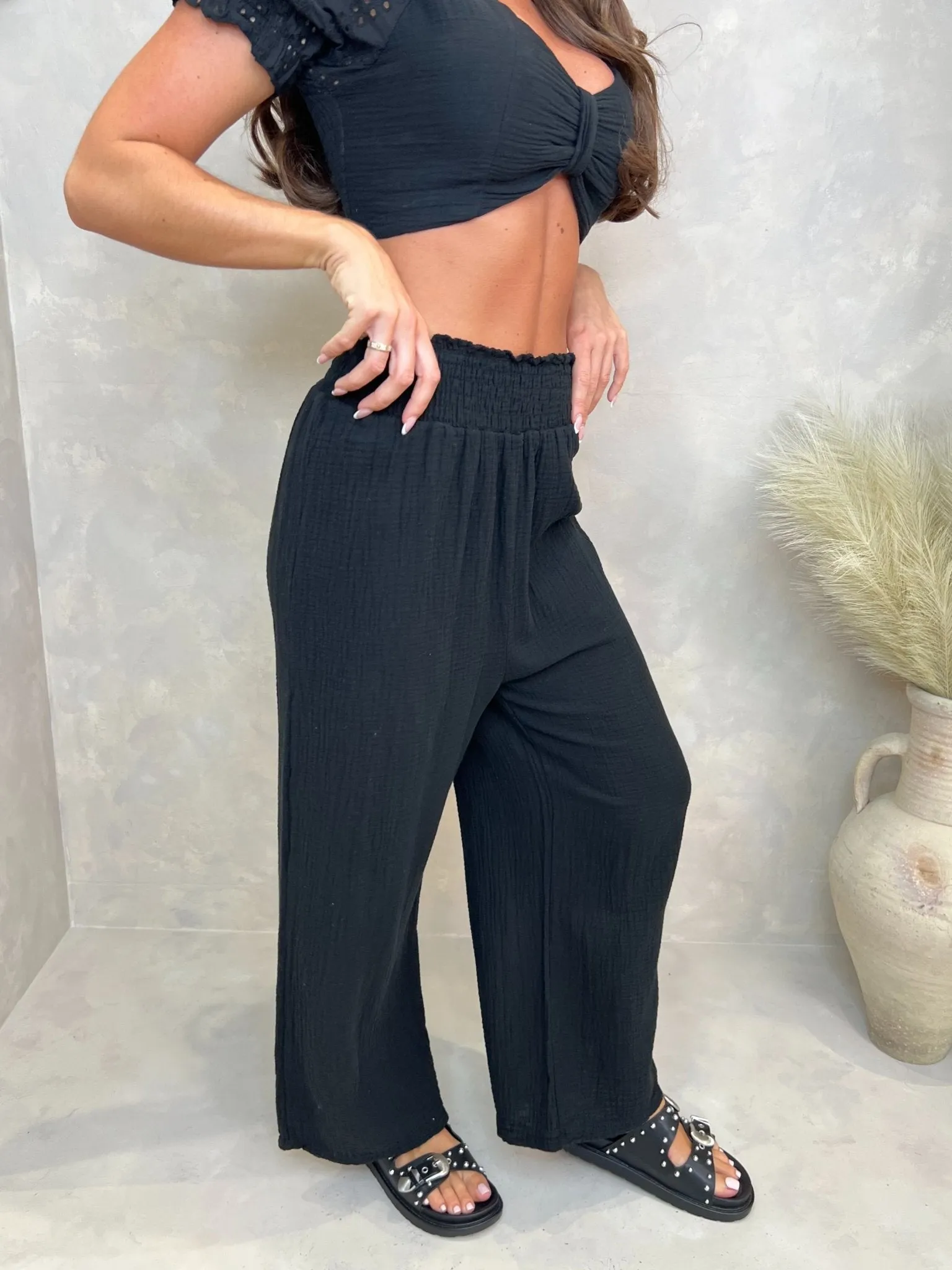 Black Santorini Short Wide Leg Trouser