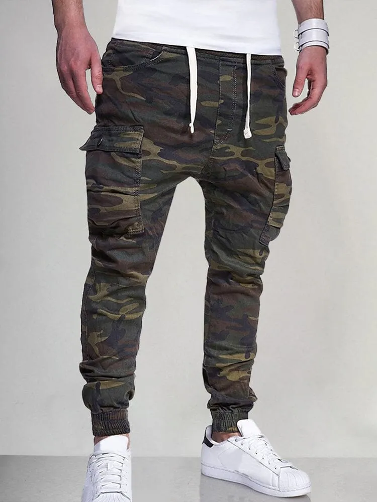 Camo Print Beam Feet Pants