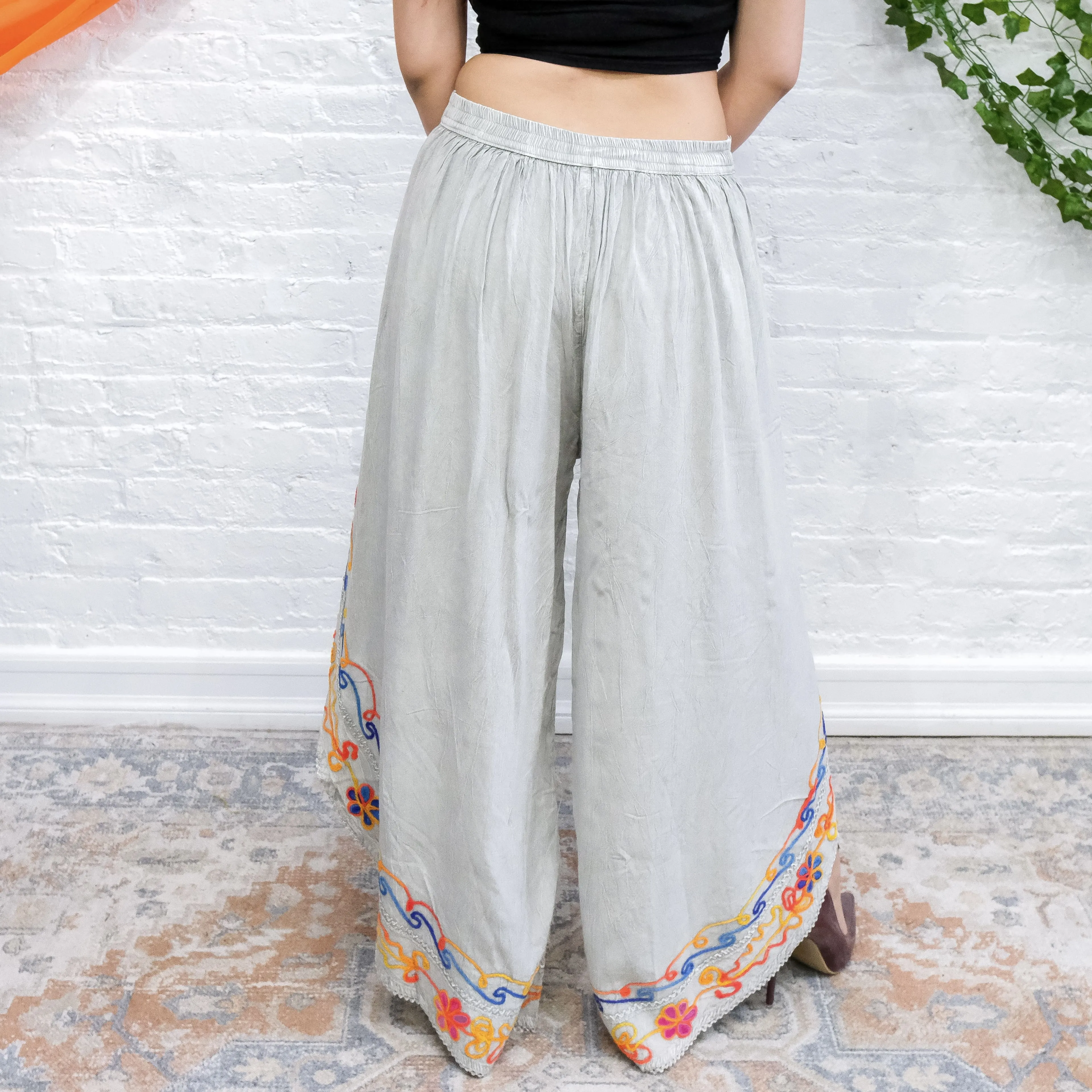 Embroidery Wide Leg Slit Pants