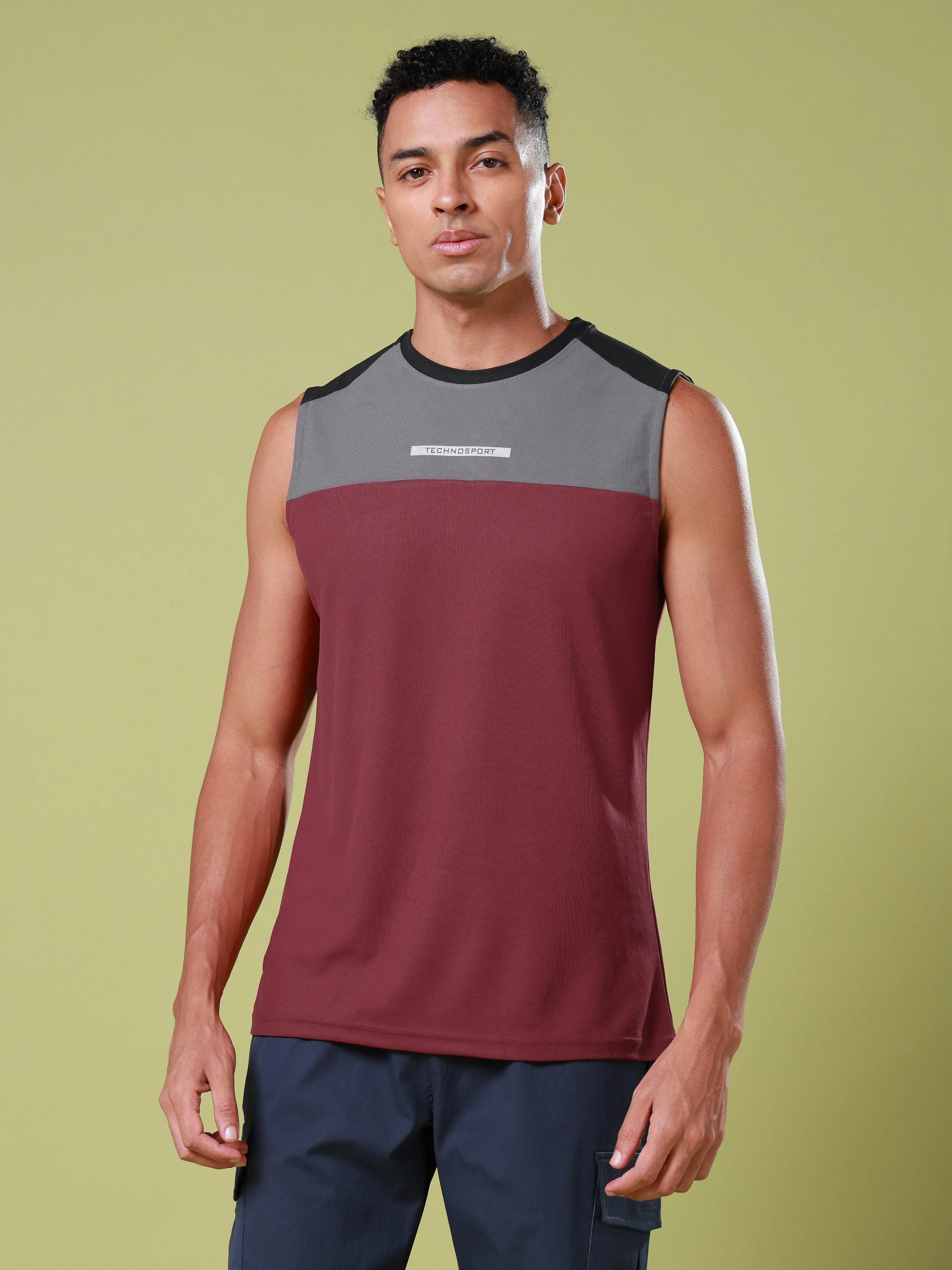 Men Colorblock Slim Fit Round Neck Sports Innerwear Vest with MATPIQ