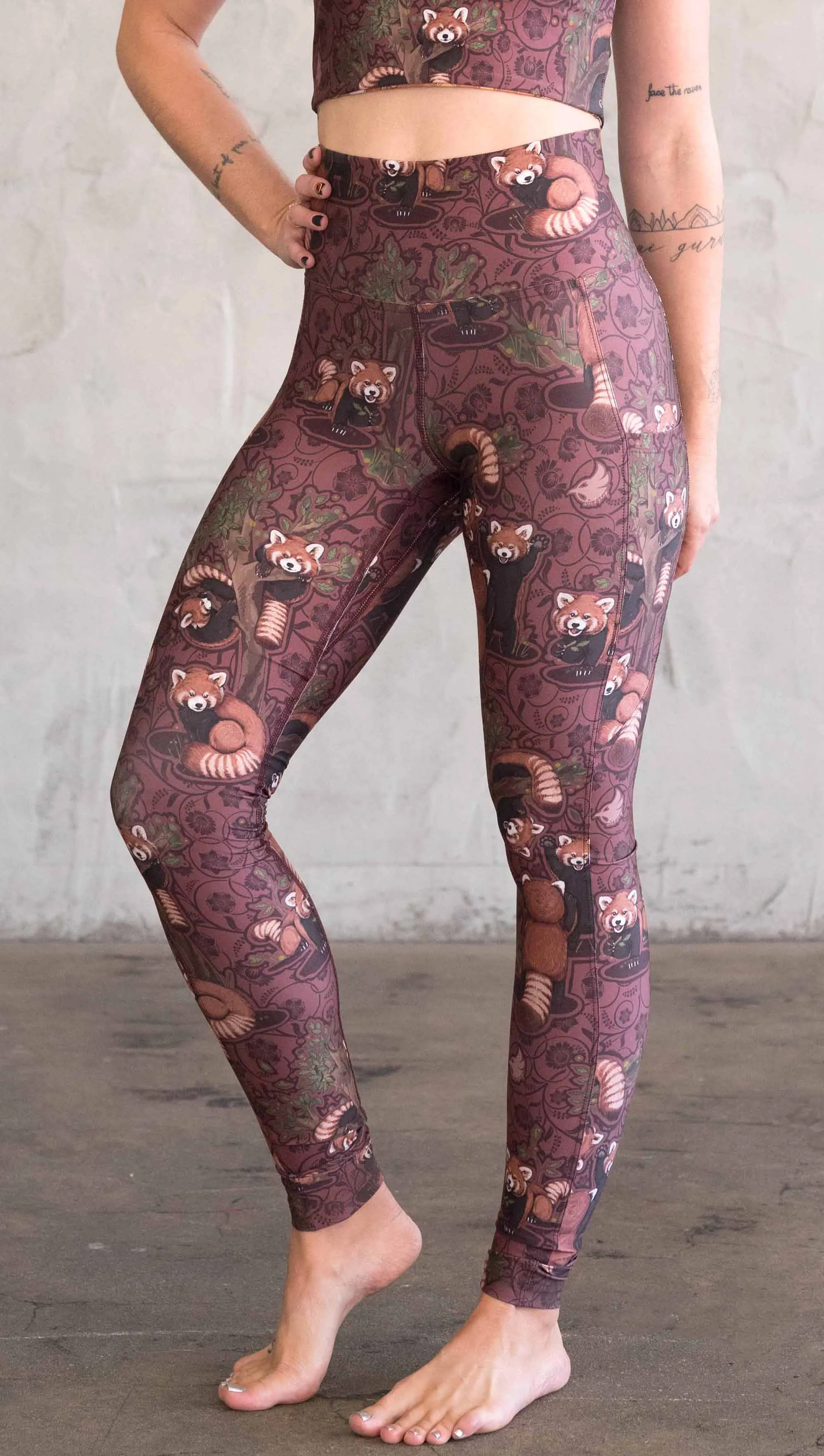 Red Panda - Featherlight Leggings