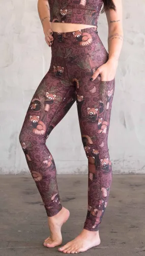 Red Panda - Featherlight Leggings