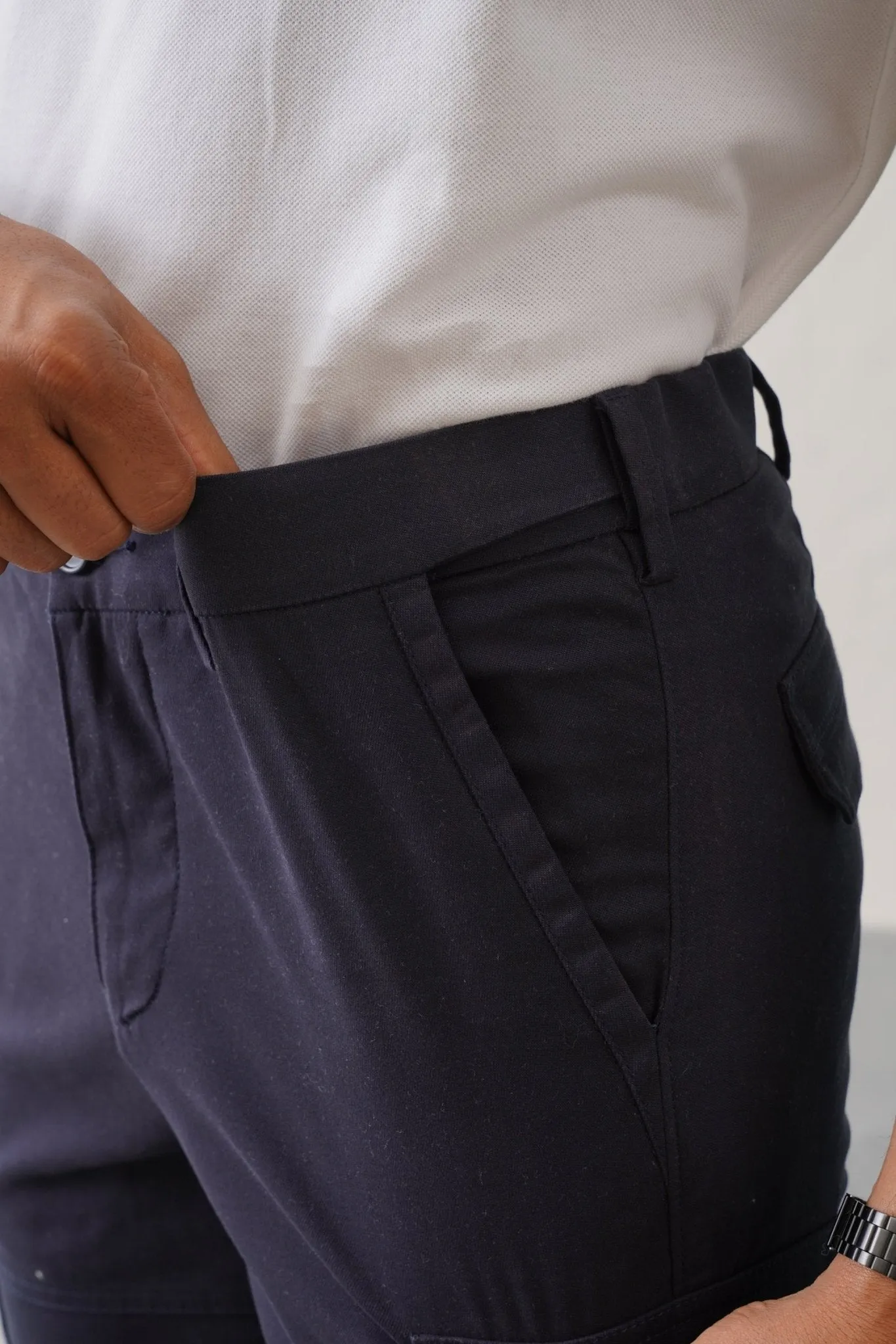 The Regular Fit Pro Cargo Pants - Navy