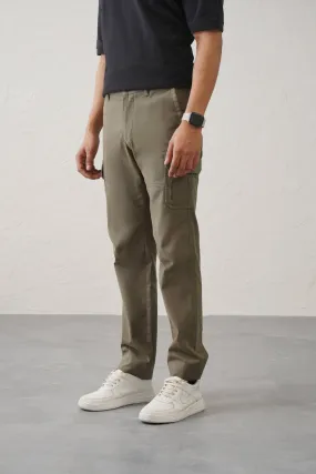 The Regular Fit Pro Cargo Pants - Olive